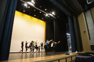 Image of students in the Broadway Musical Theater Intensive at Sheridan College