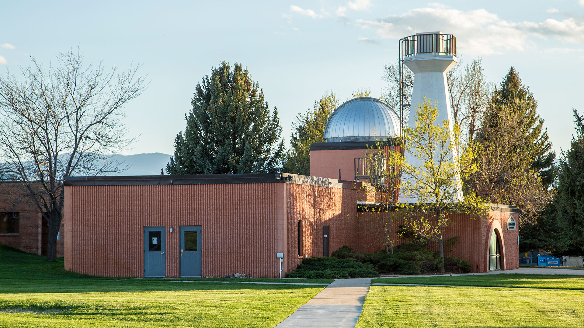 Sheridan College Mohns Building photo