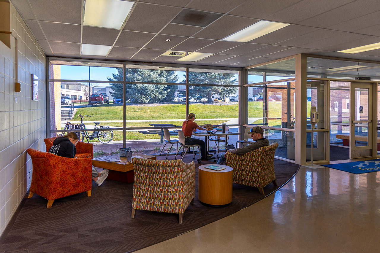 Sheridan College Science Center lobby space.